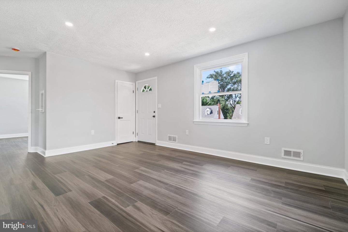 3605 Sylvan Drive photo 8