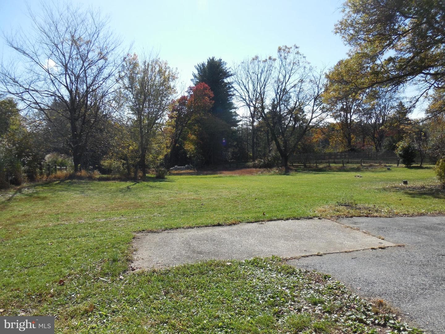 607 Church Road photo 27