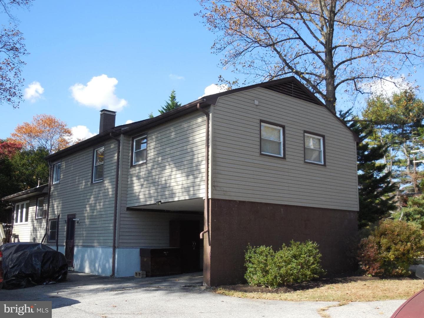 607 Church Road photo 5