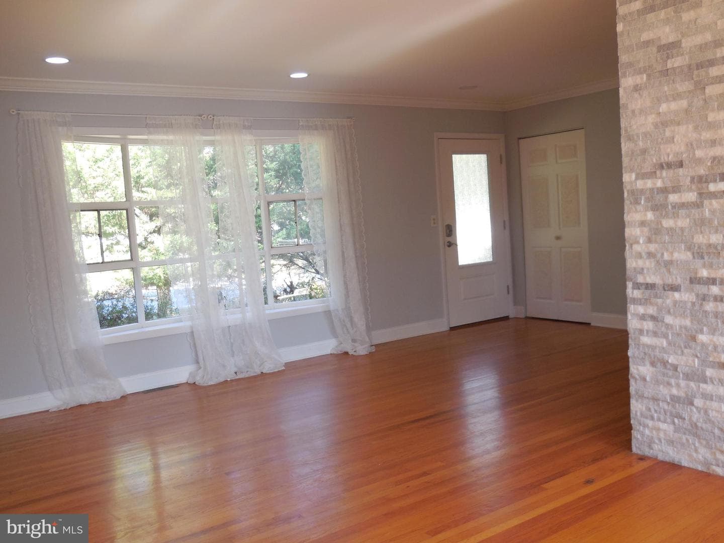 607 Church Road photo 9