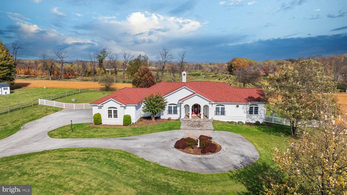15507 Manor Road photo 3
