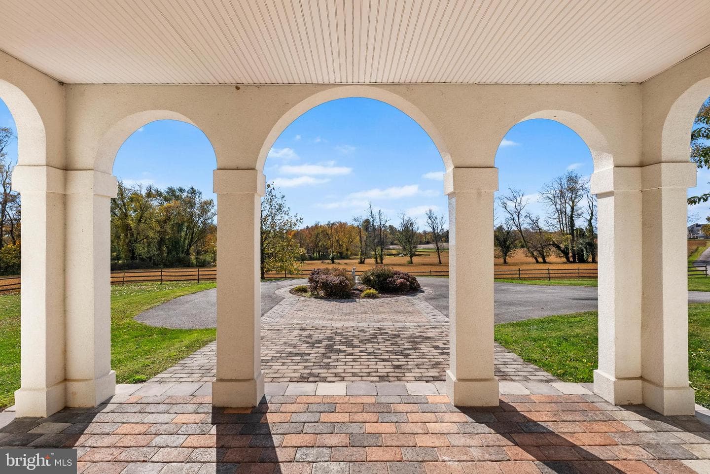 15507 Manor Road photo 6