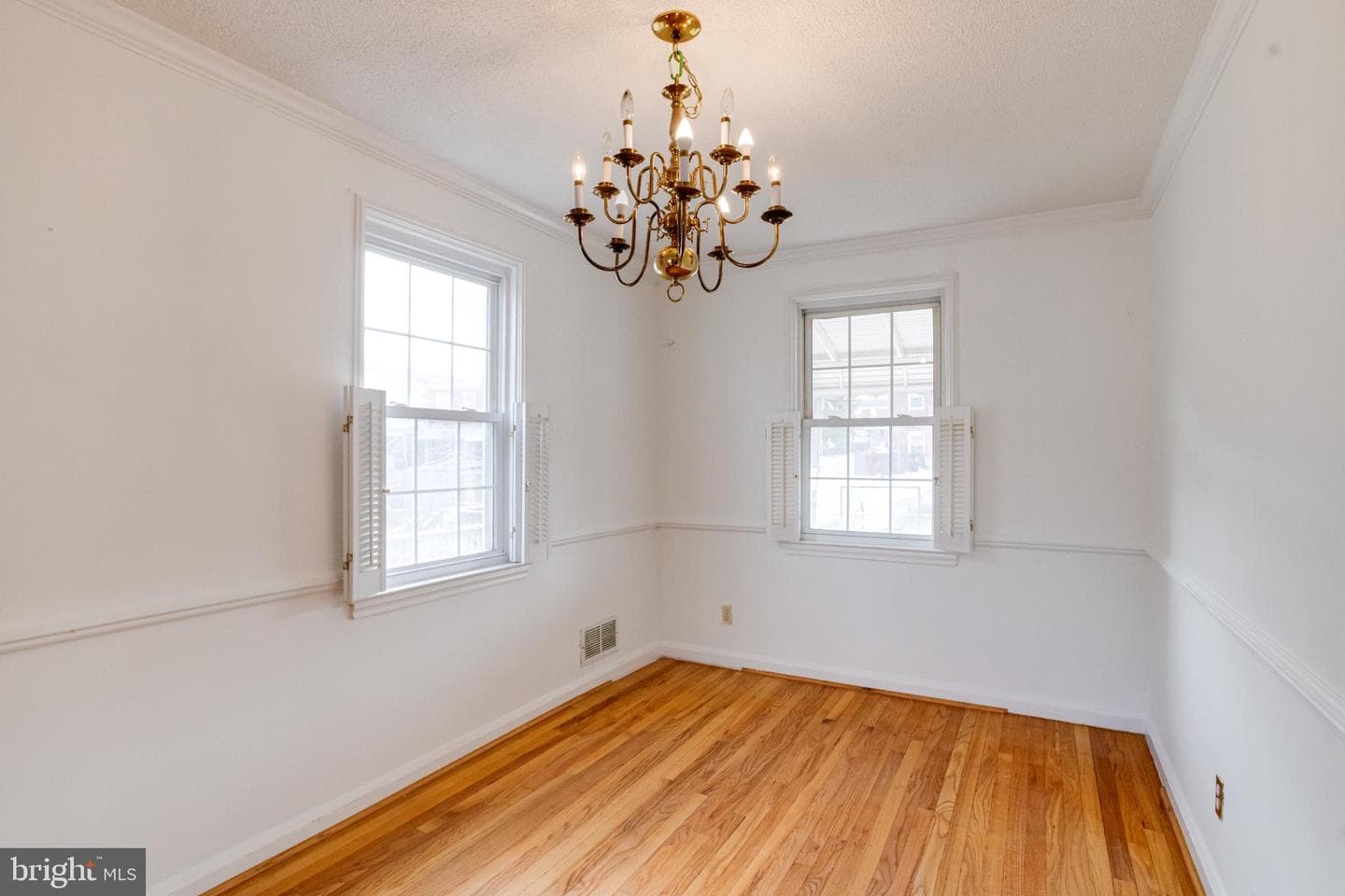 7455 Manchester Road photo 10