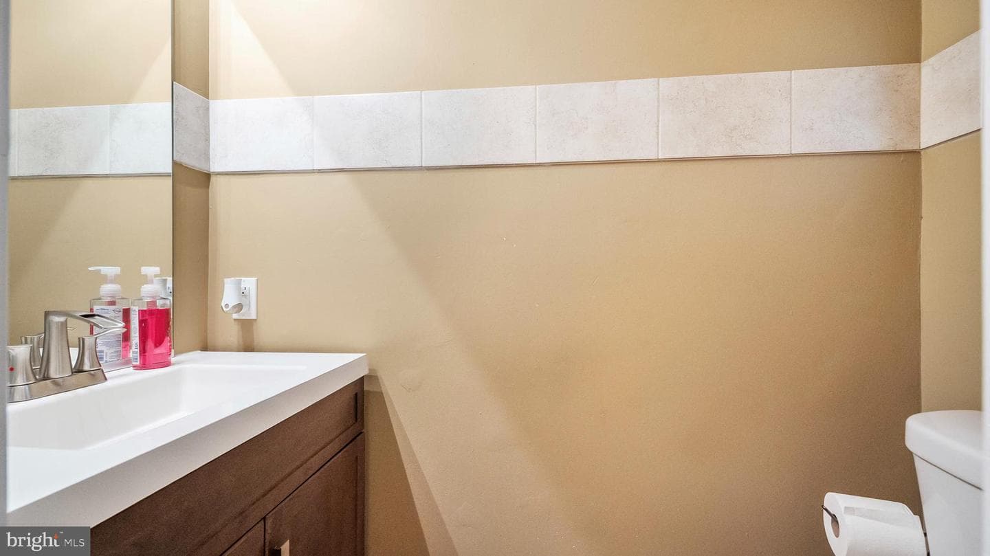 3903 Red Deer Circle photo 13