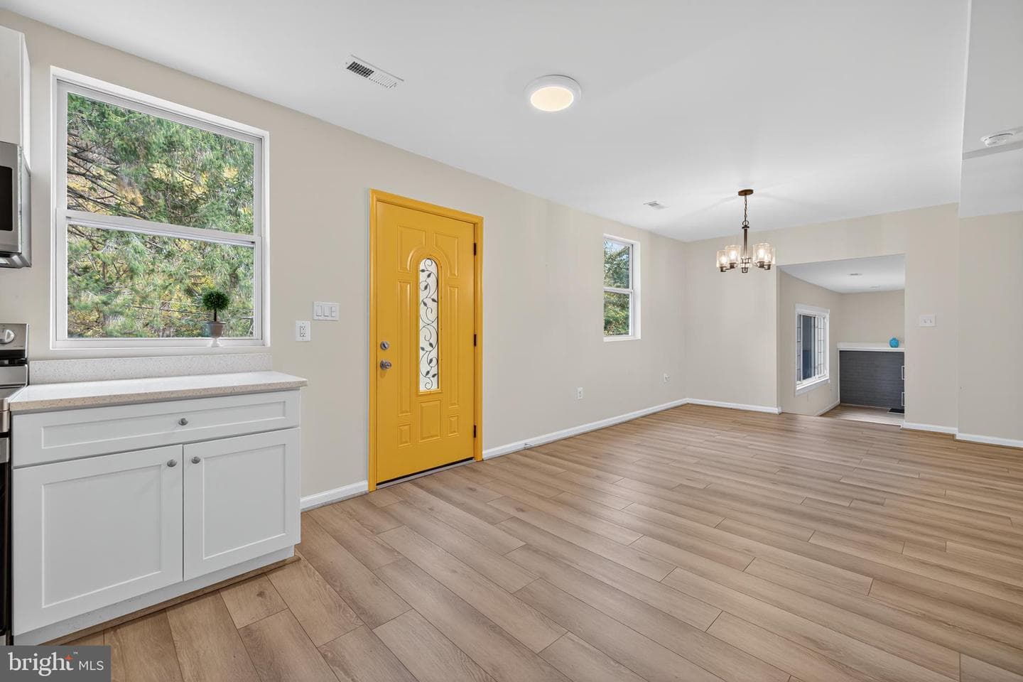 9311 Colorado Avenue photo 3