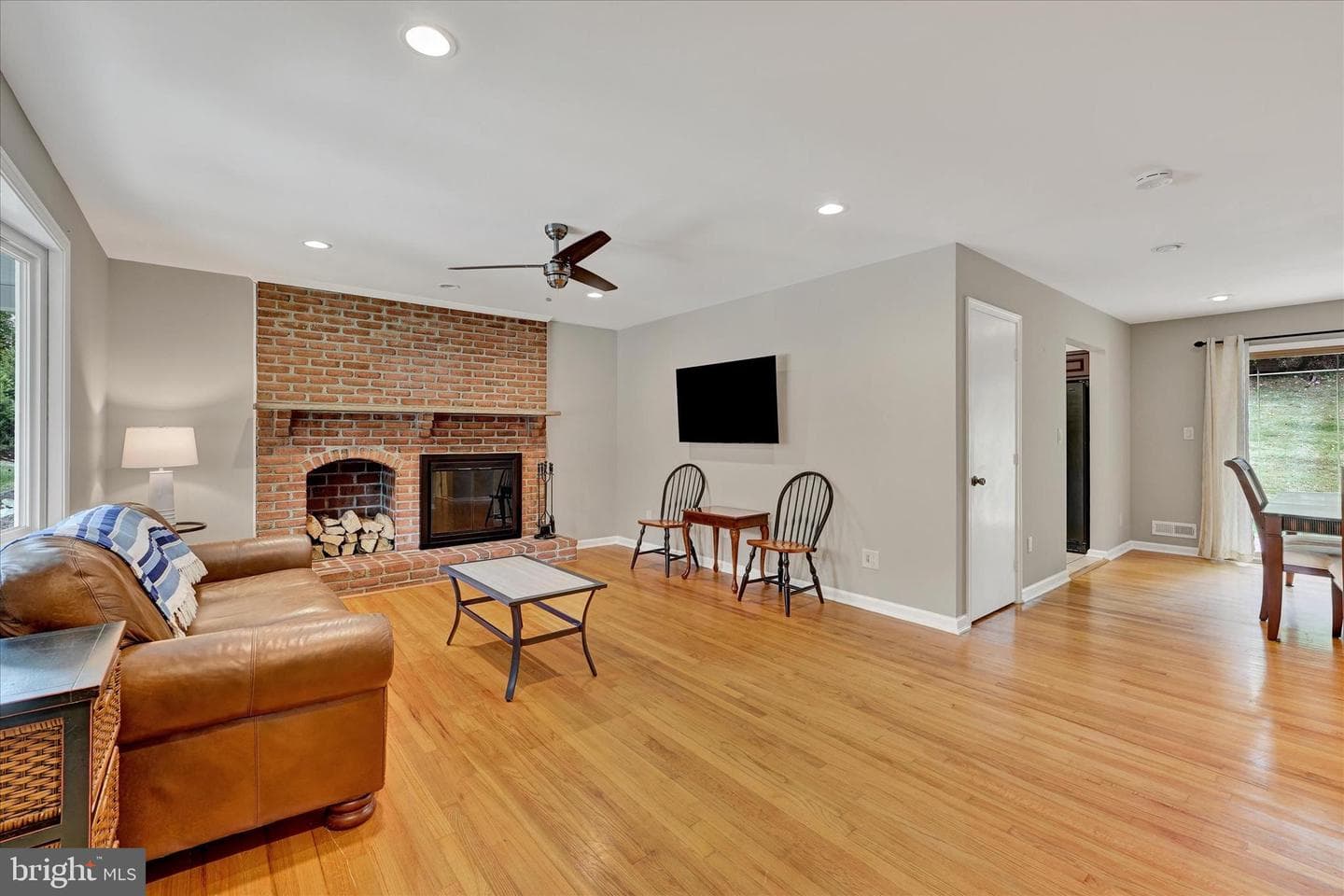 1034 Saxon Hill Drive photo 3
