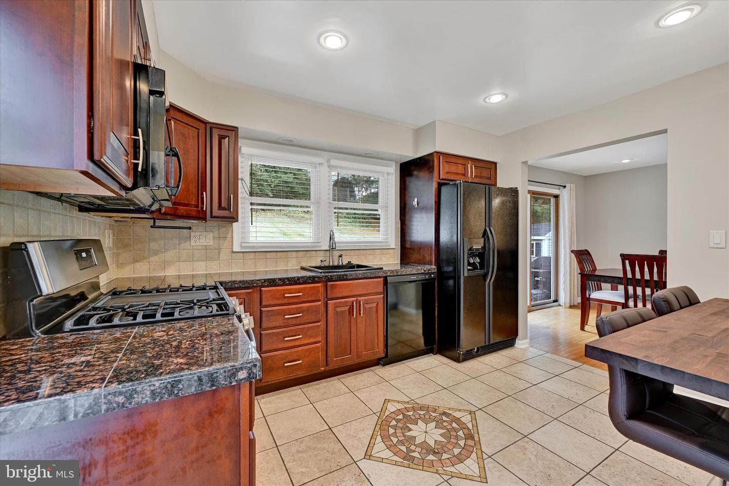 1034 Saxon Hill Drive photo 5