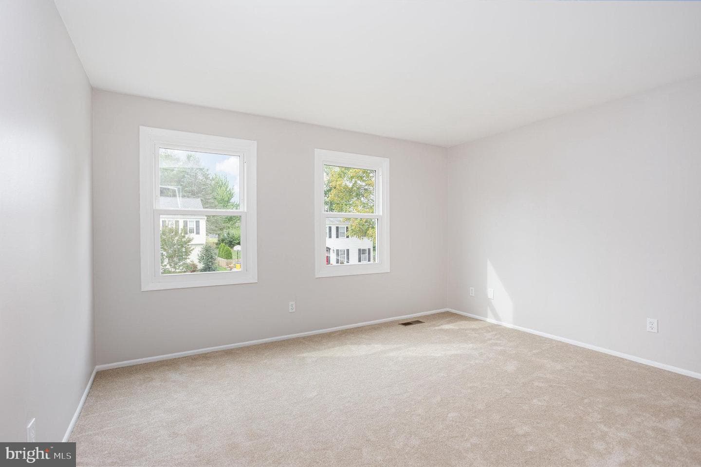 10509 Longbranch Road photo 22