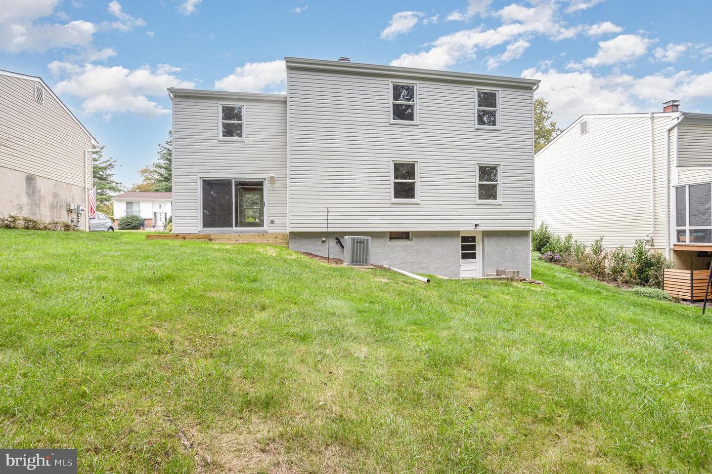 10509 Longbranch Road photo 36