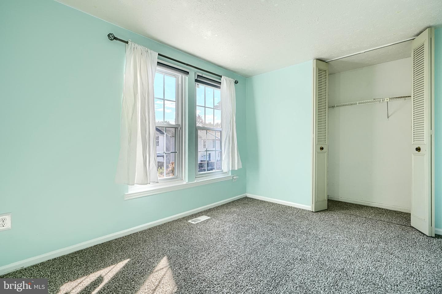 37 Dallington Court photo 13