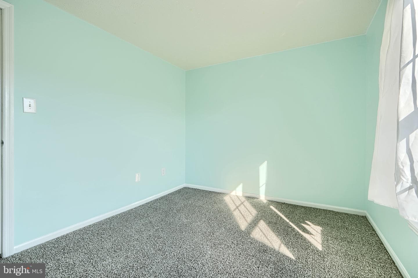 37 Dallington Court photo 14