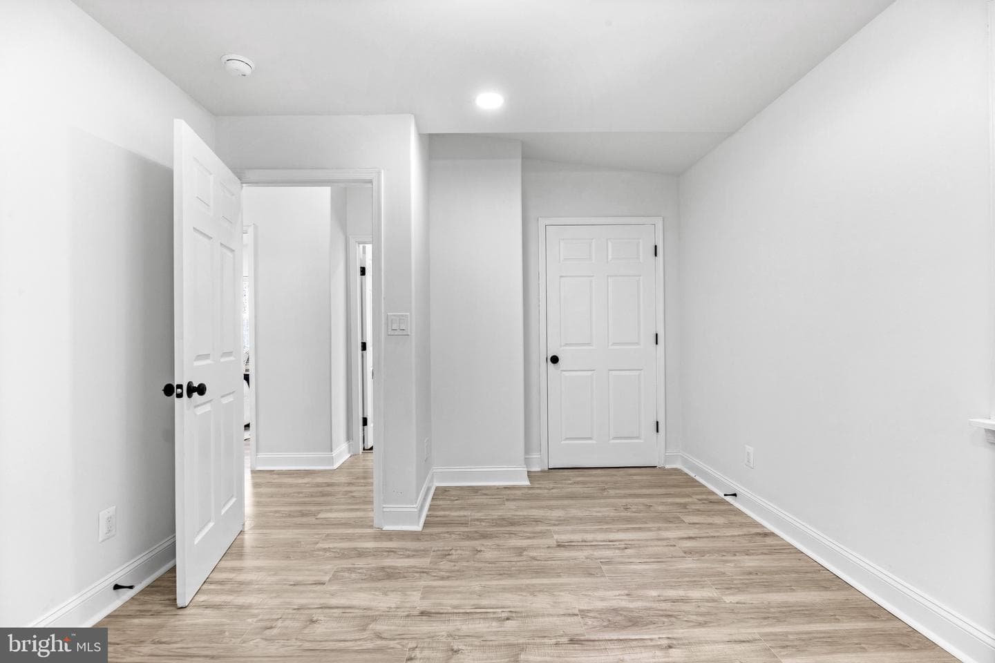 4 Clipper Road photo 26