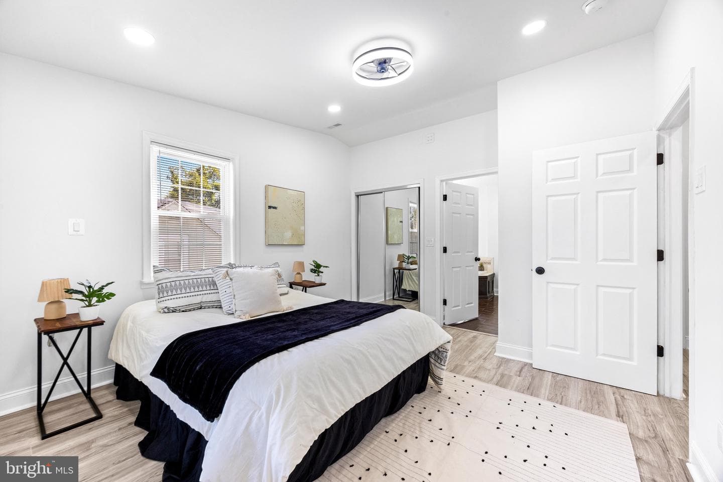 4 Clipper Road photo 29