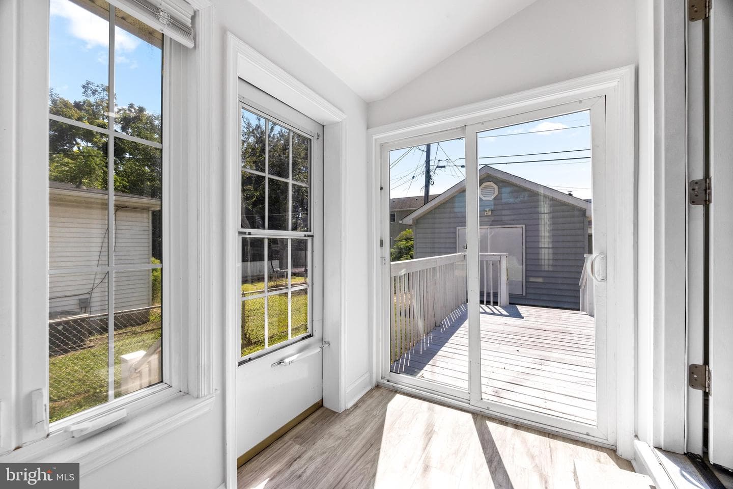 4 Clipper Road photo 31