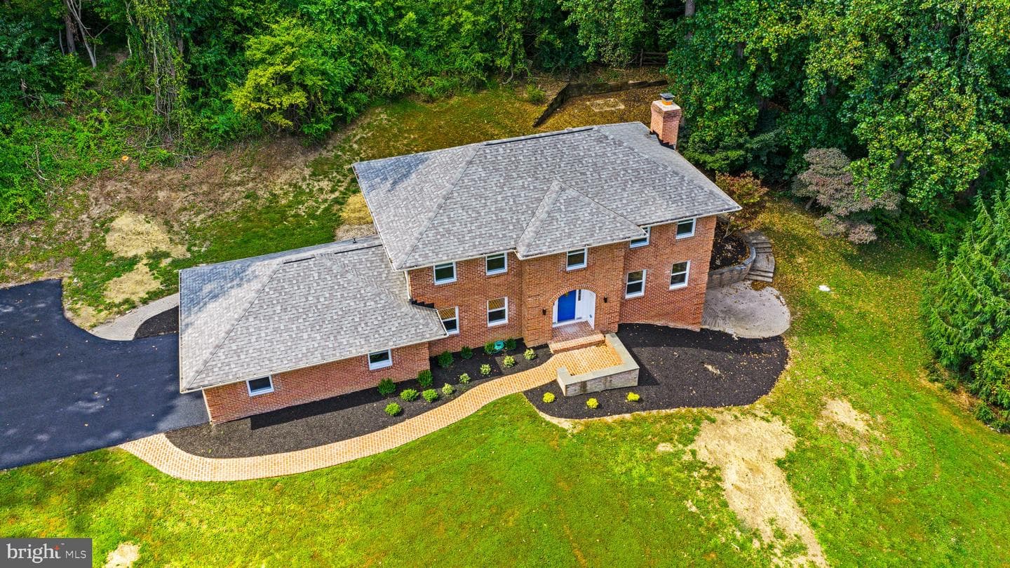4 7 Springs Court photo 9