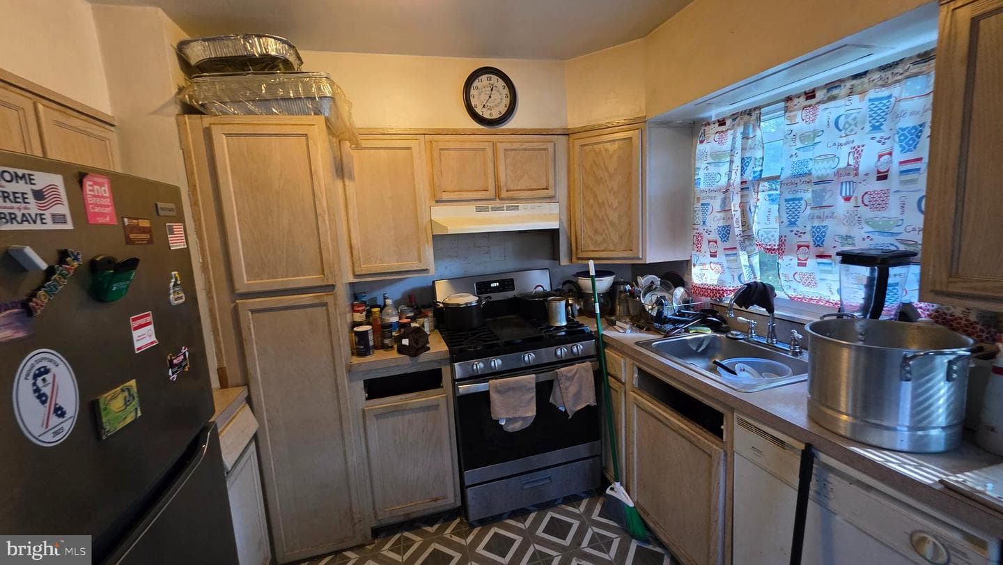 1911 Kernan Drive photo 7
