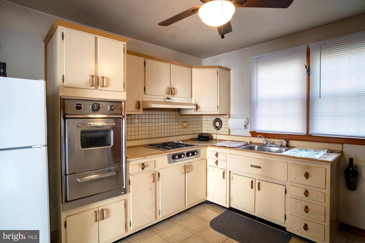1200 Oakland Terrace Road photo 11