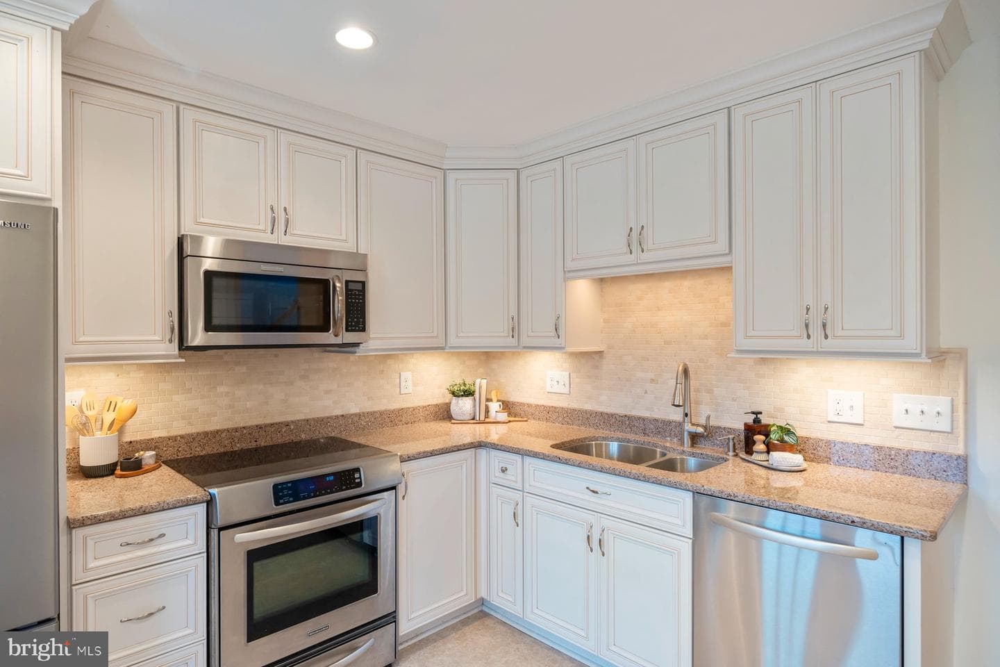 692 Budleigh Circle photo 10