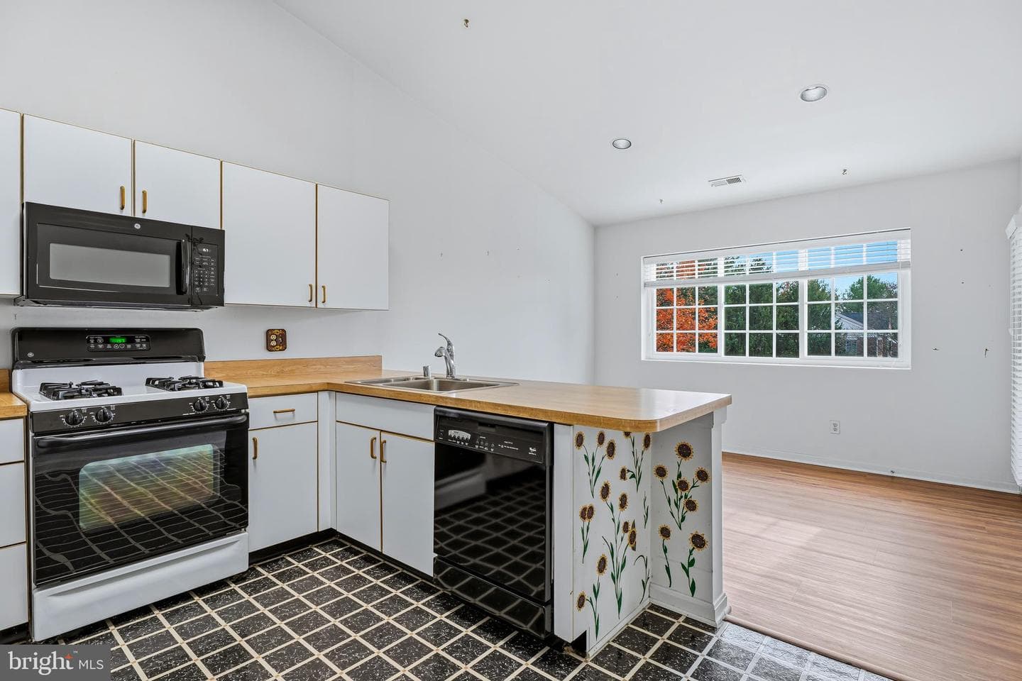 10 Bandon Court #301 photo 13