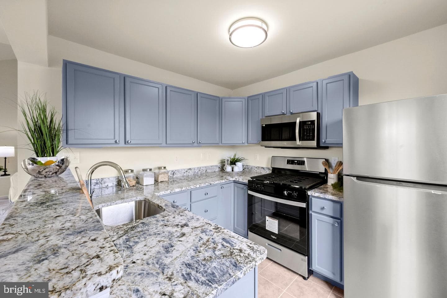 8813 Stone Ridge Circle #302 photo 12