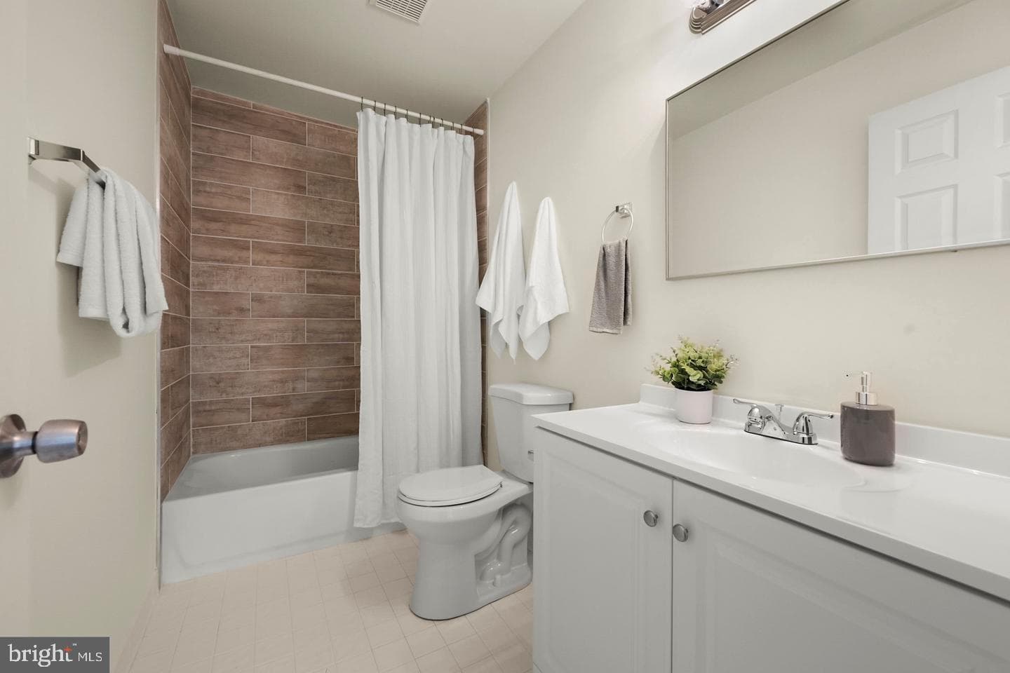 8813 Stone Ridge Circle #302 photo 17