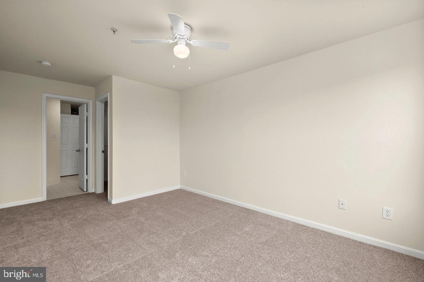 8813 Stone Ridge Circle #302 photo 20