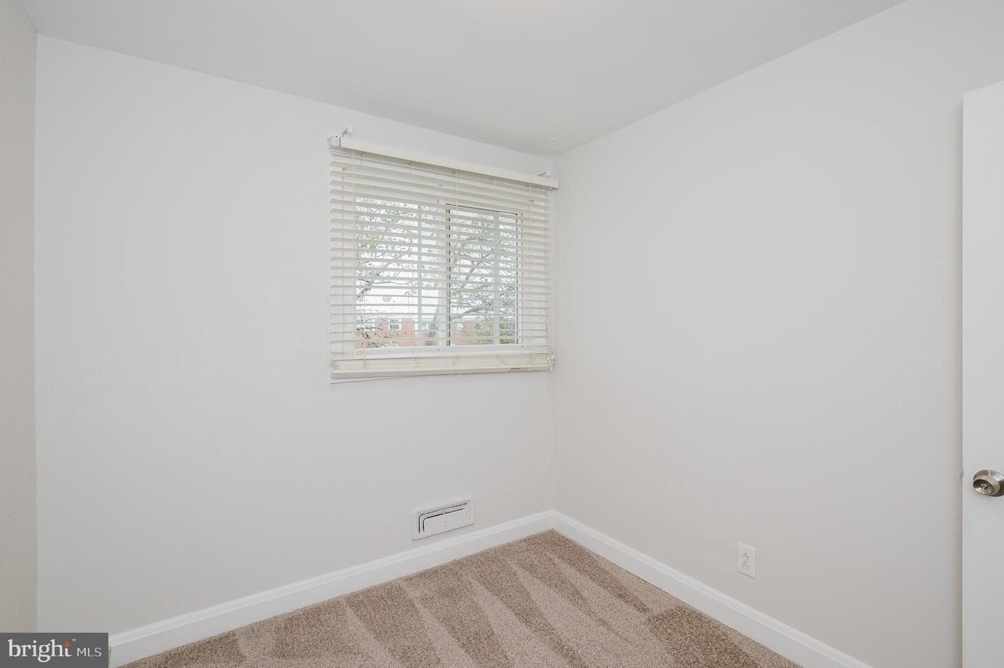 7839 Harold Road photo 26