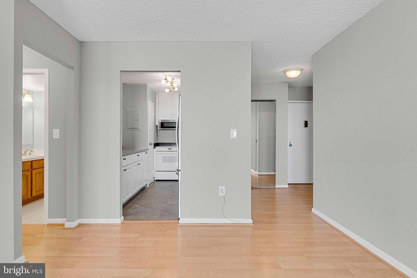 205 E Joppa Road #1902 photo 13