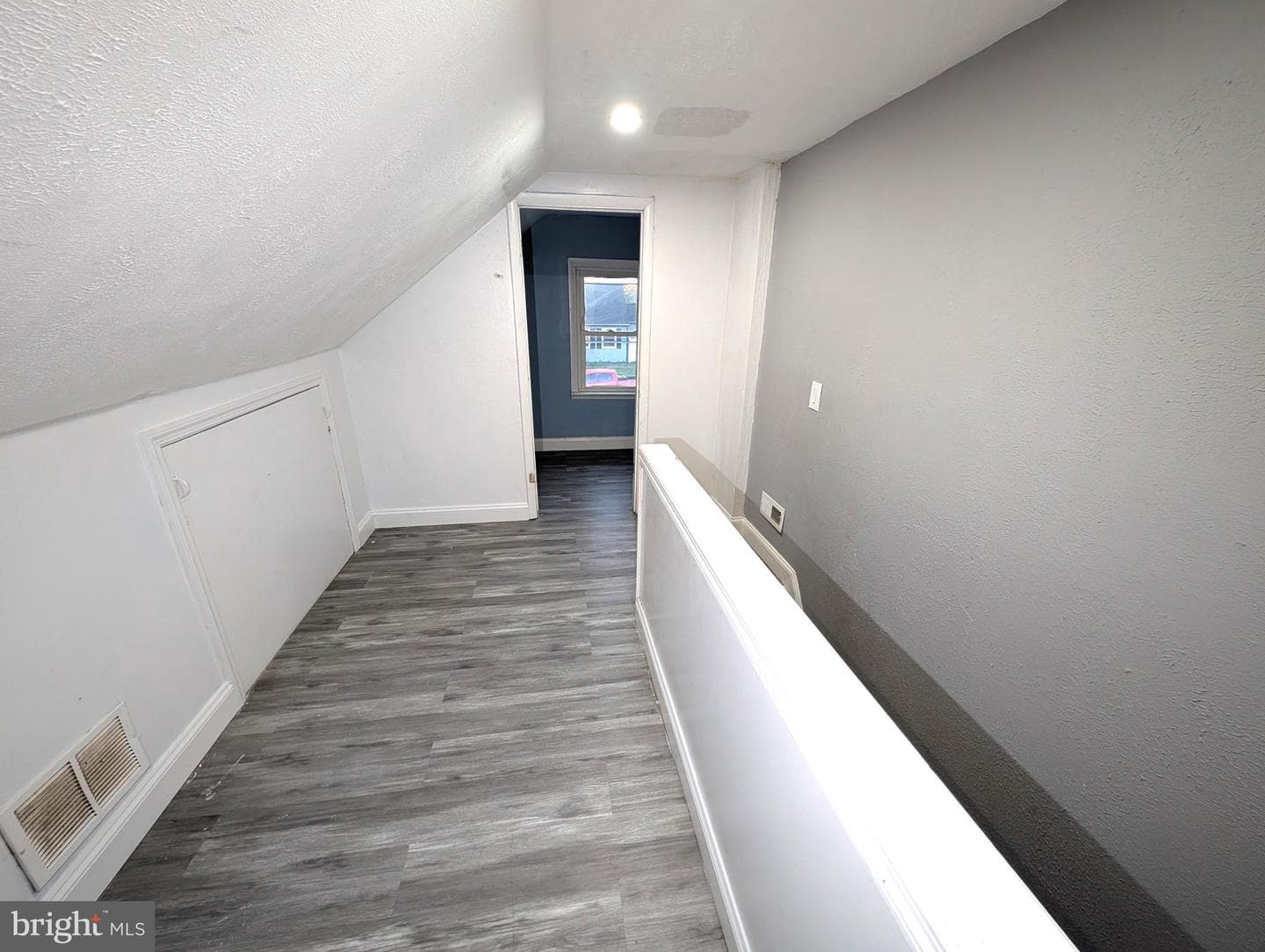 8102 Cornwall Road photo 21