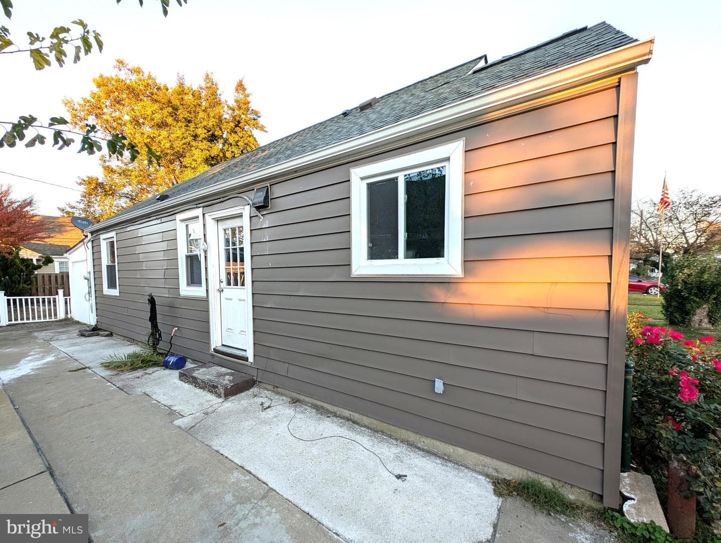 8102 Cornwall Road photo 24