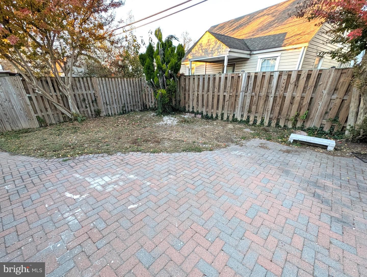 8102 Cornwall Road photo 27