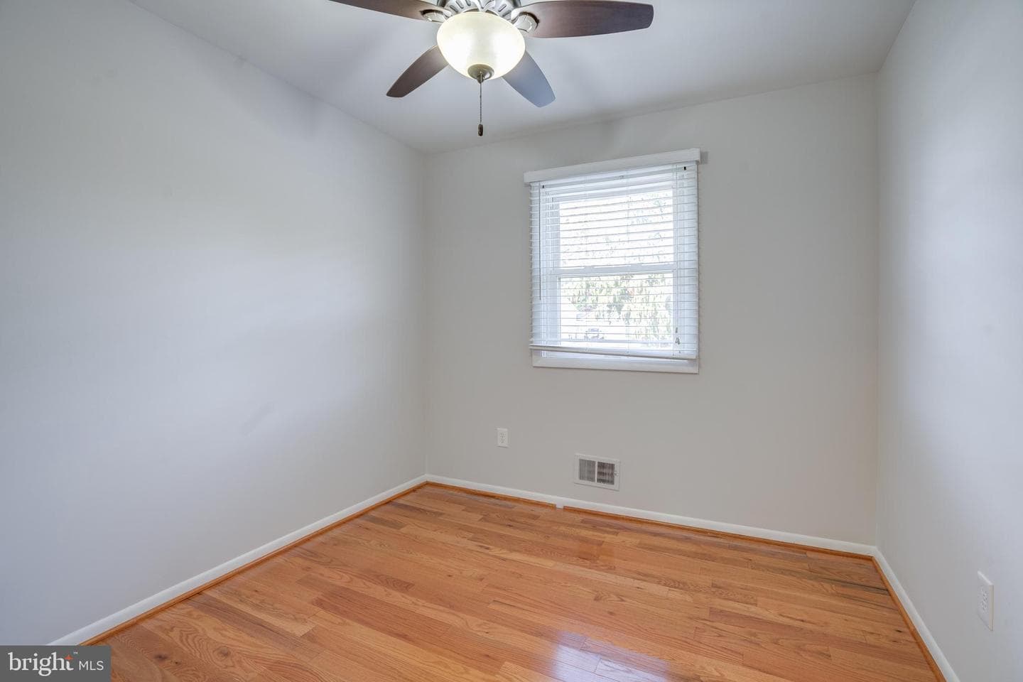 119 E Cherry Hill Road photo 26