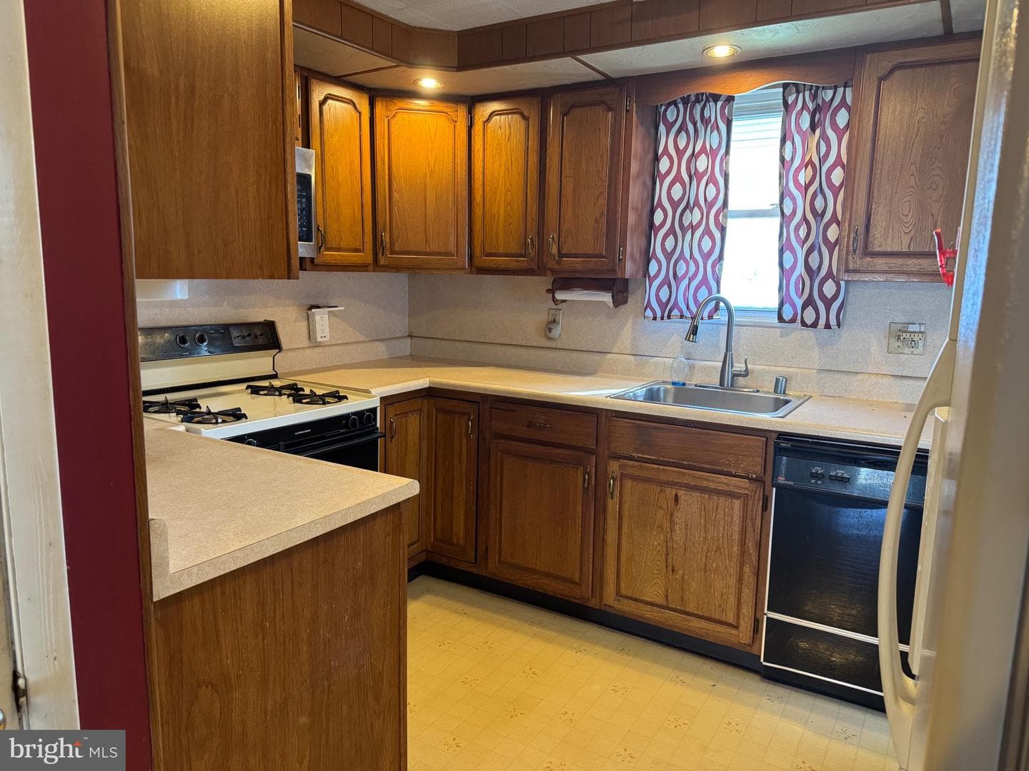 2917 Wells Avenue photo 13