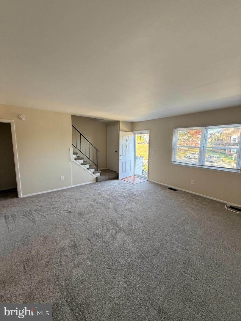 40 Kintore Court photo 6