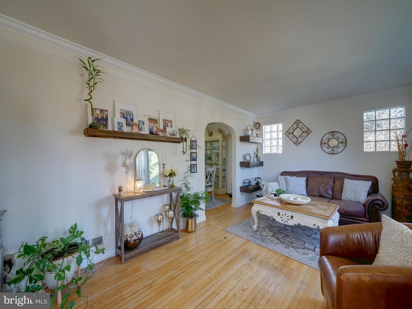 8204 Analee Avenue photo 11