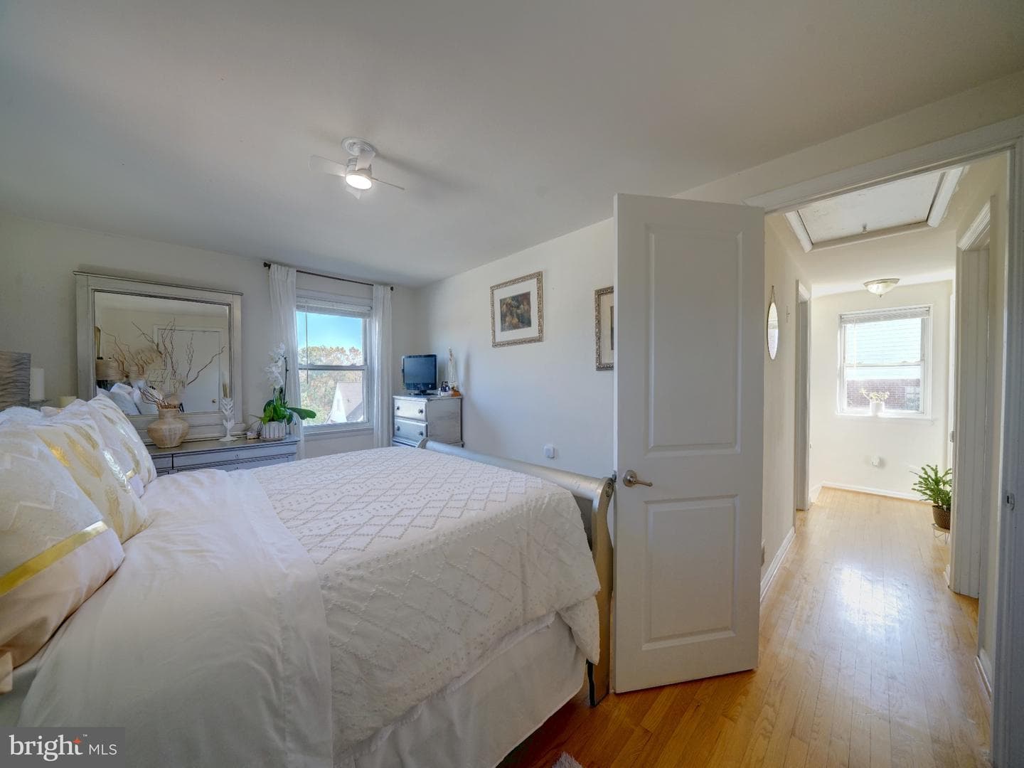 8204 Analee Avenue photo 33