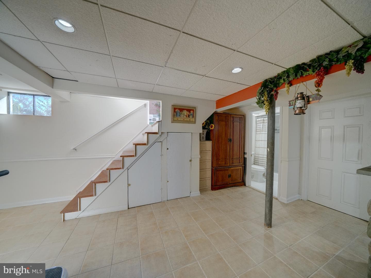 8204 Analee Avenue photo 43