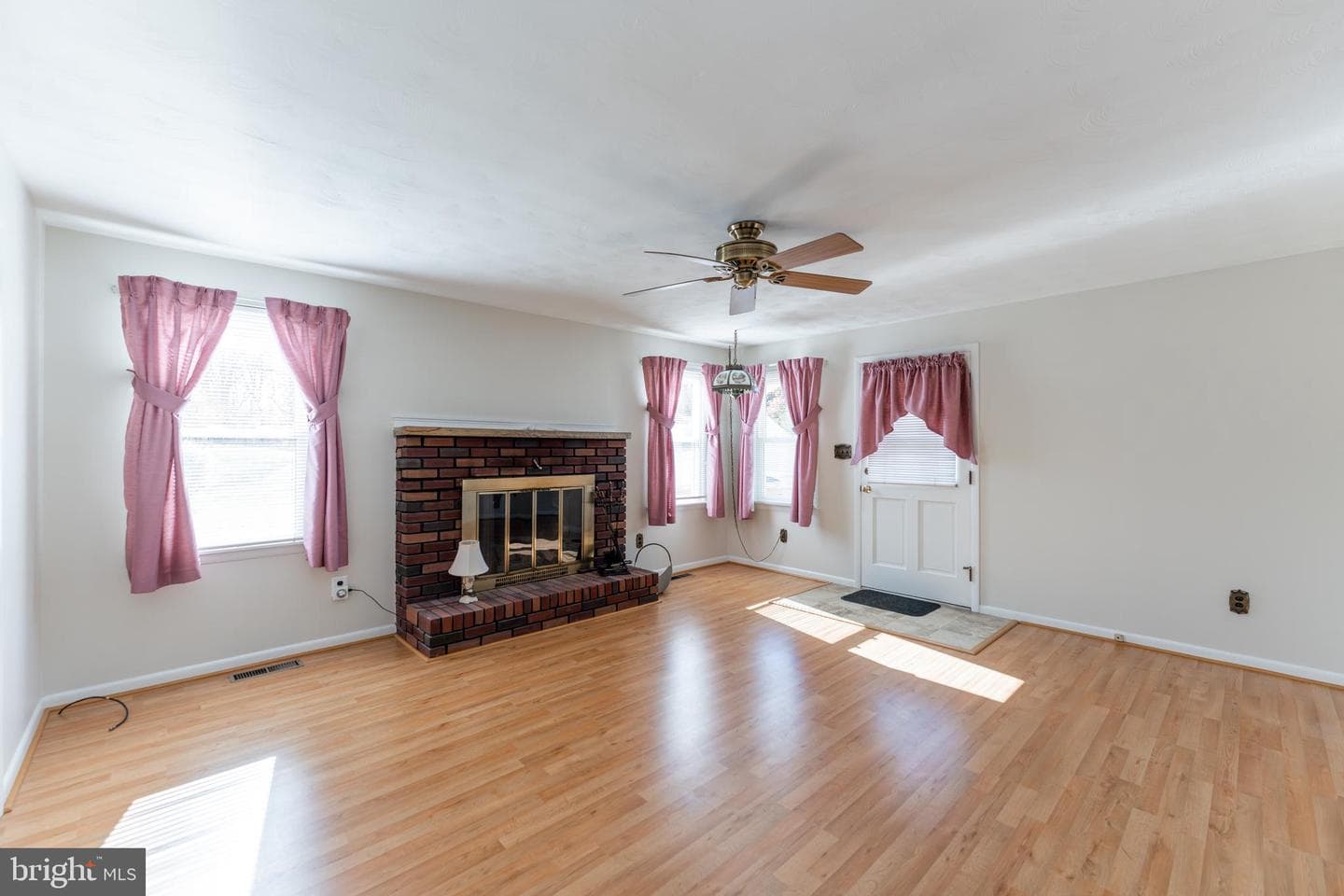 9721 Old Court Road photo 7