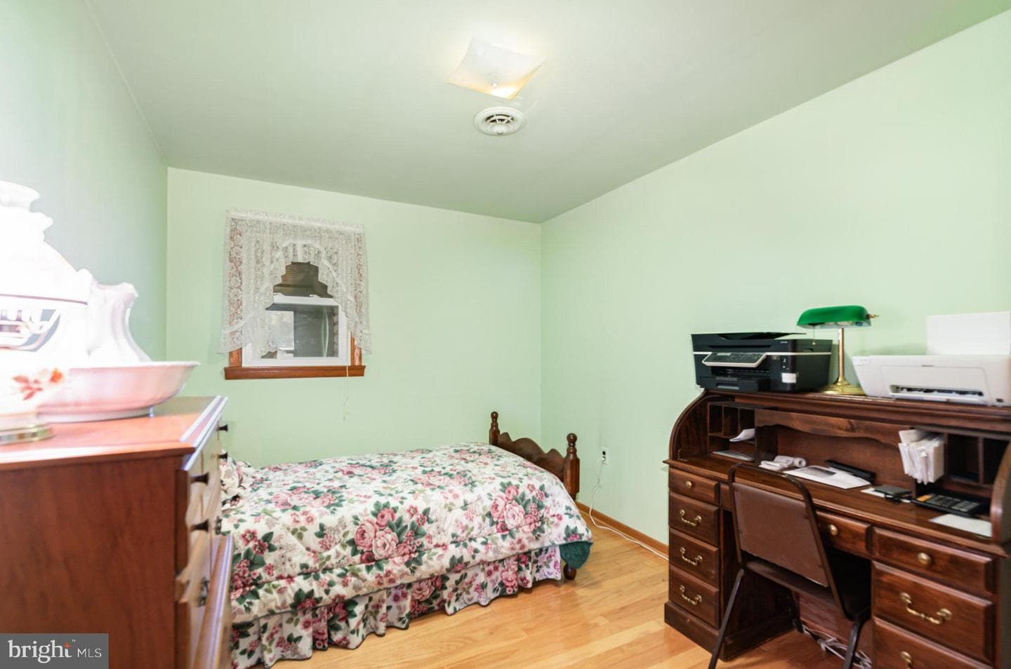 7340 Hughes Avenue photo 18