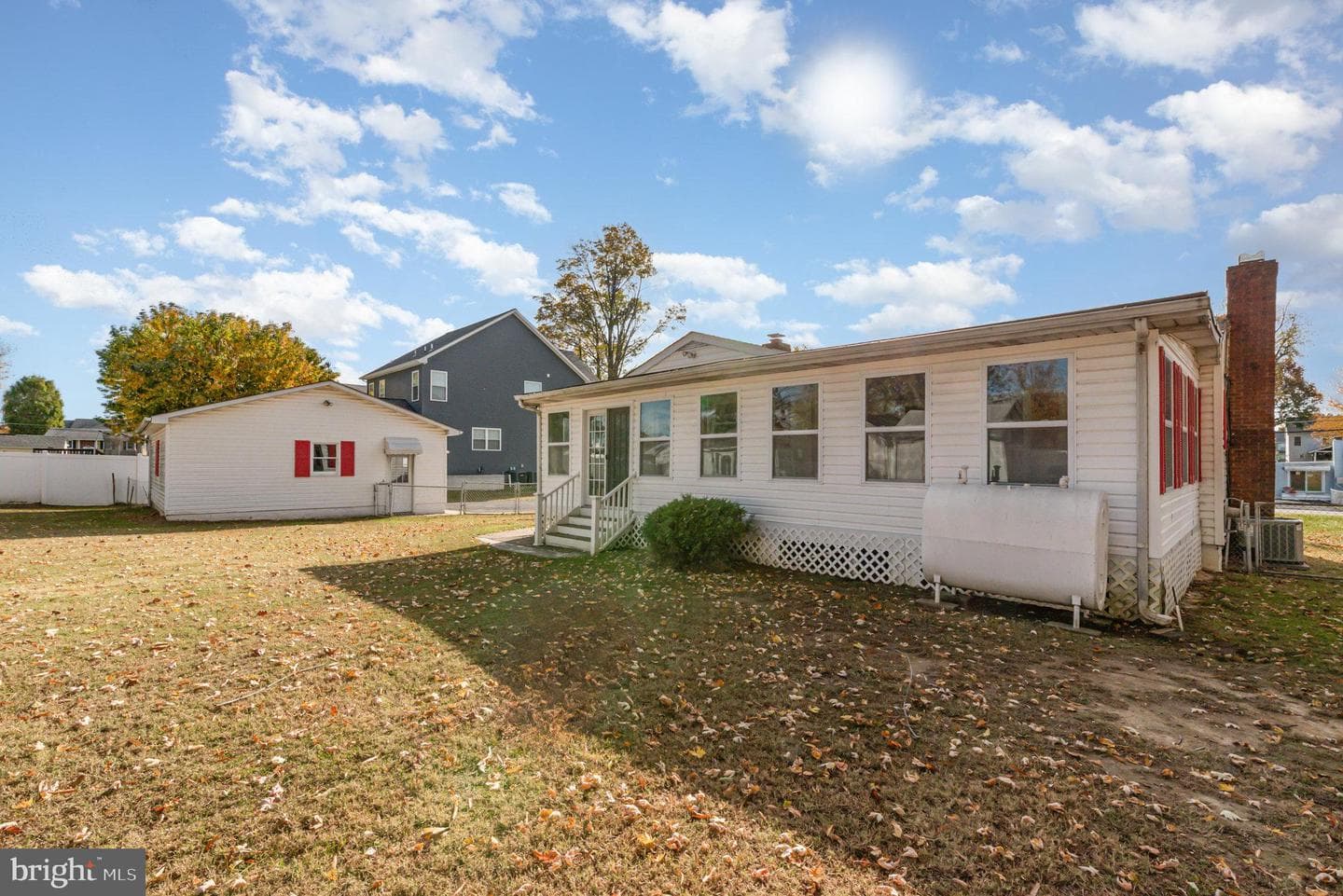 7340 Hughes Avenue photo 27