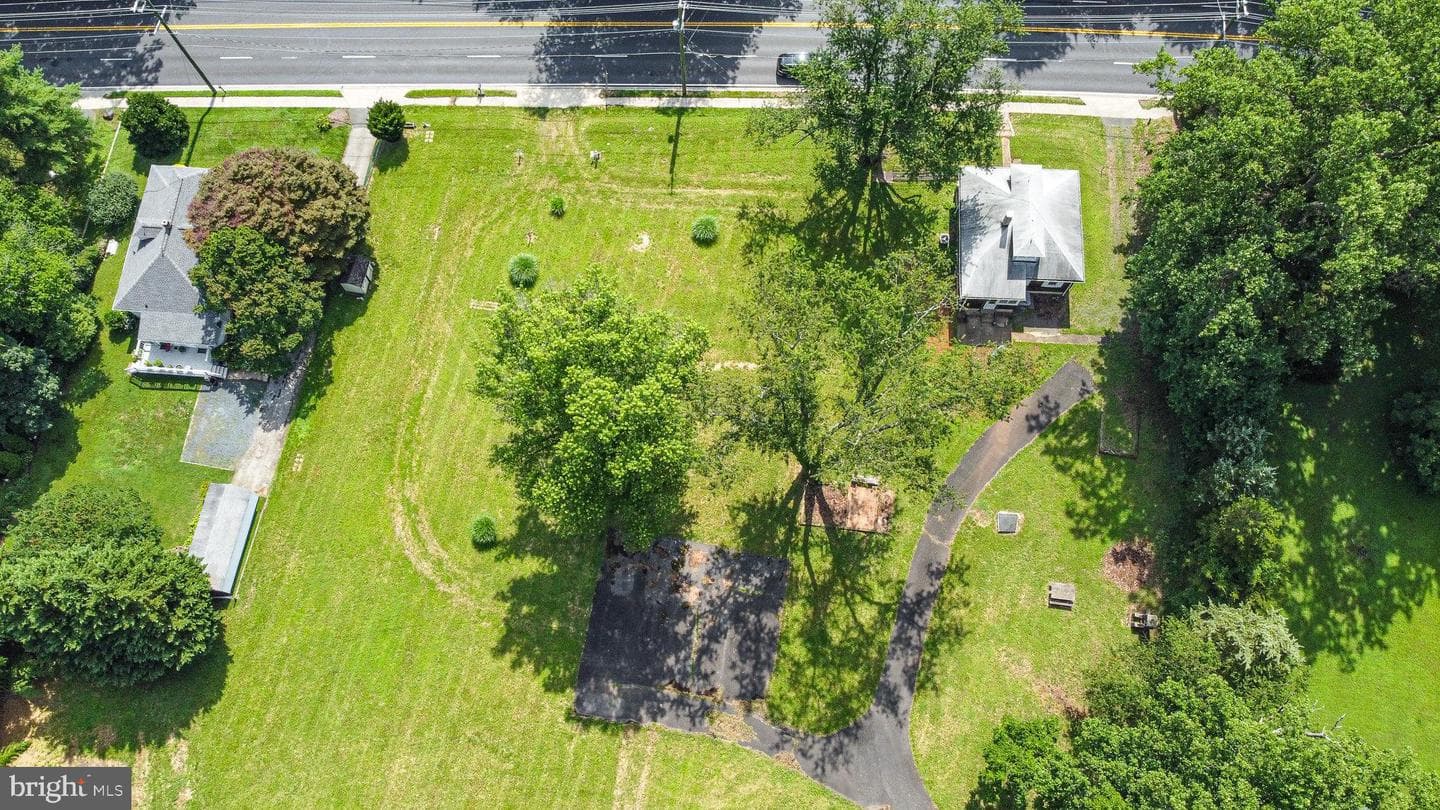12000 Belair Road photo 22