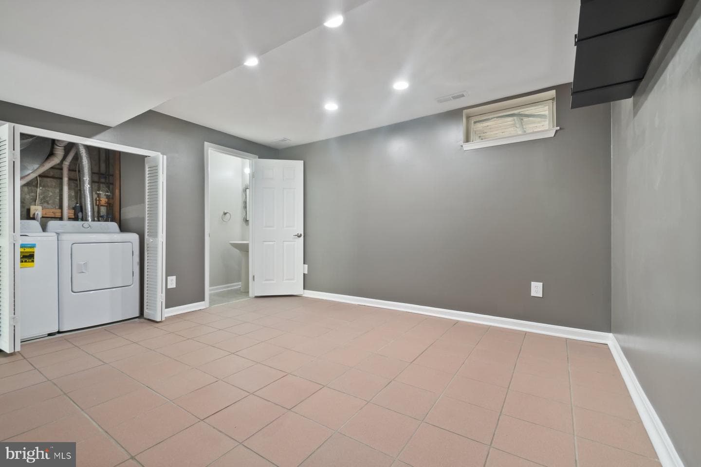 6 Ingate Terrace #4303 photo 7