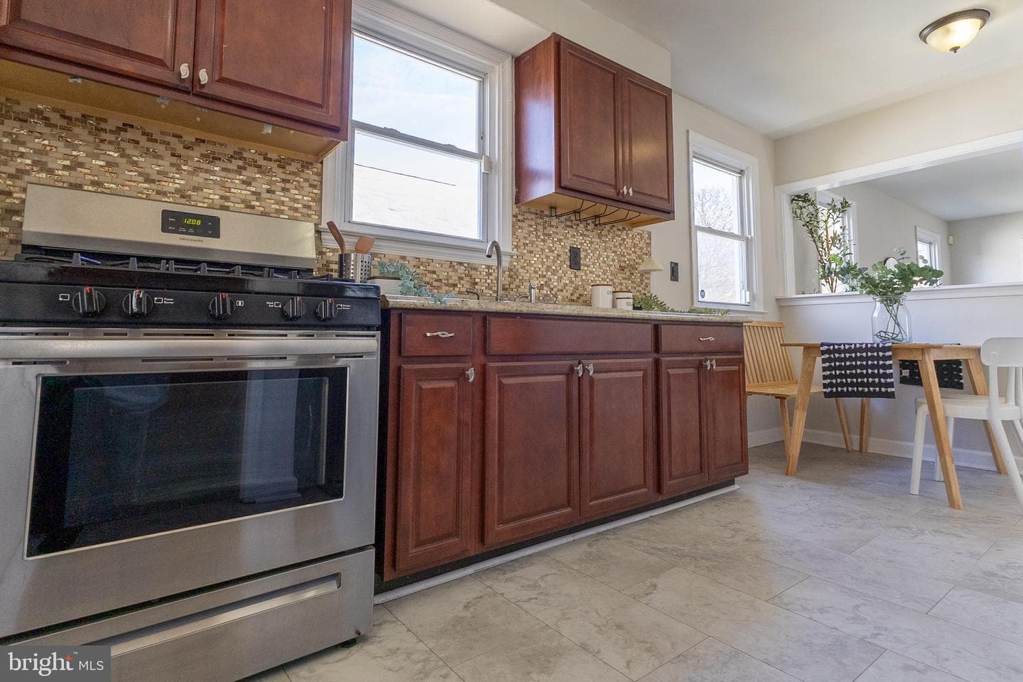 618 Wilson Avenue photo 14