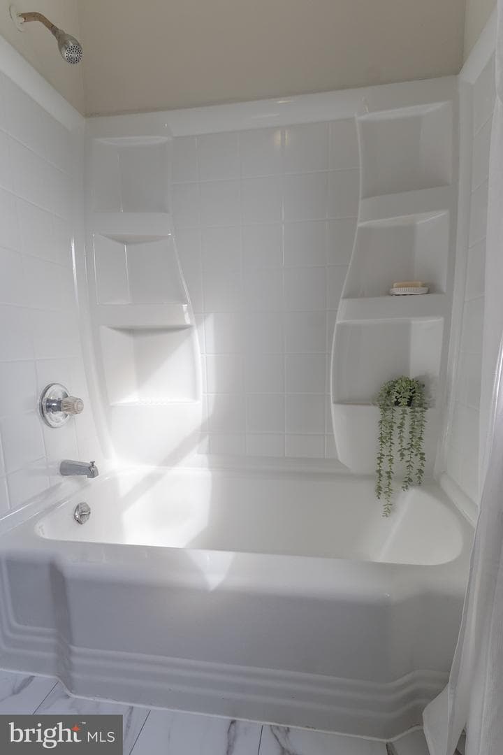 618 Wilson Avenue photo 26