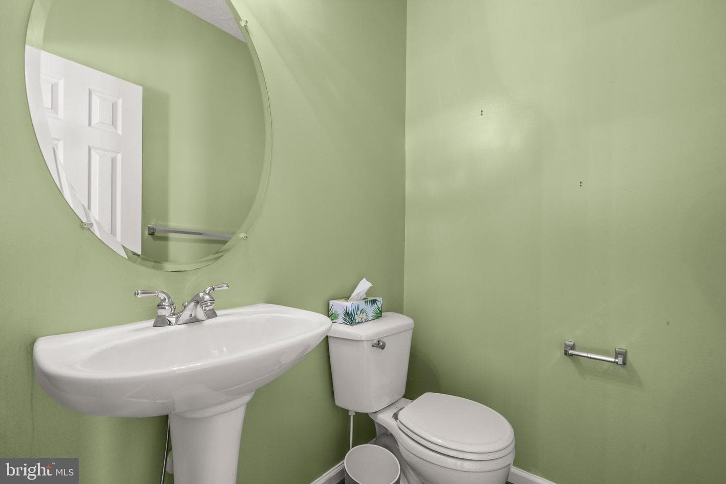 826 Lowe Road photo 10