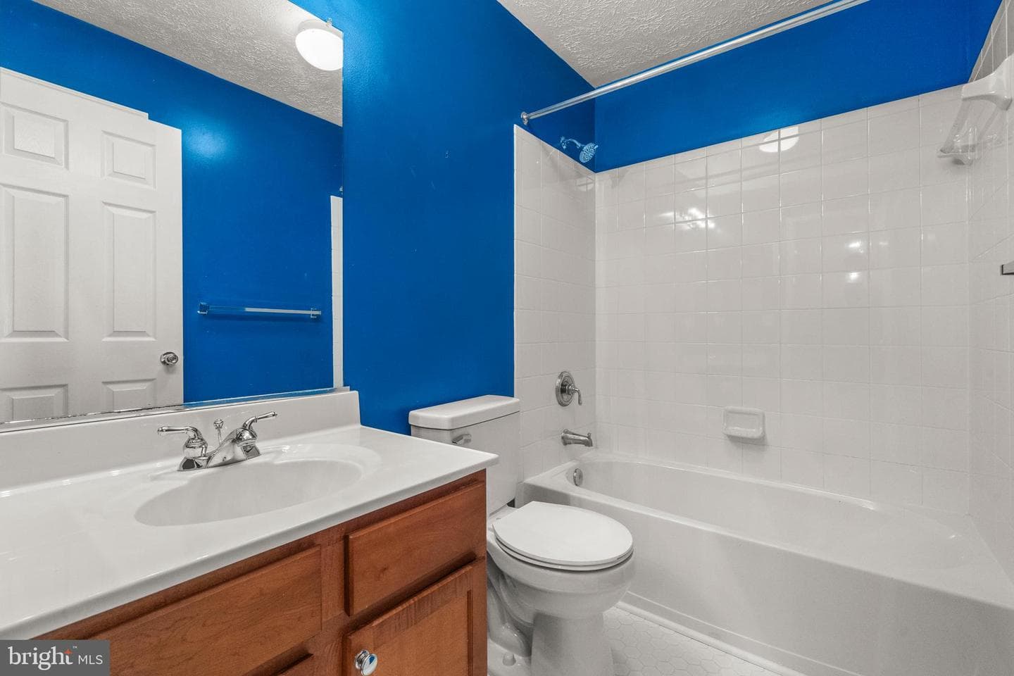 826 Lowe Road photo 19