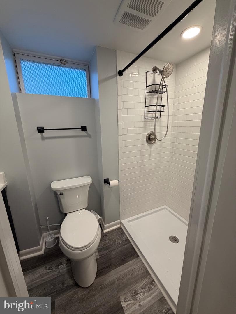 344 Maple Avenue photo 10