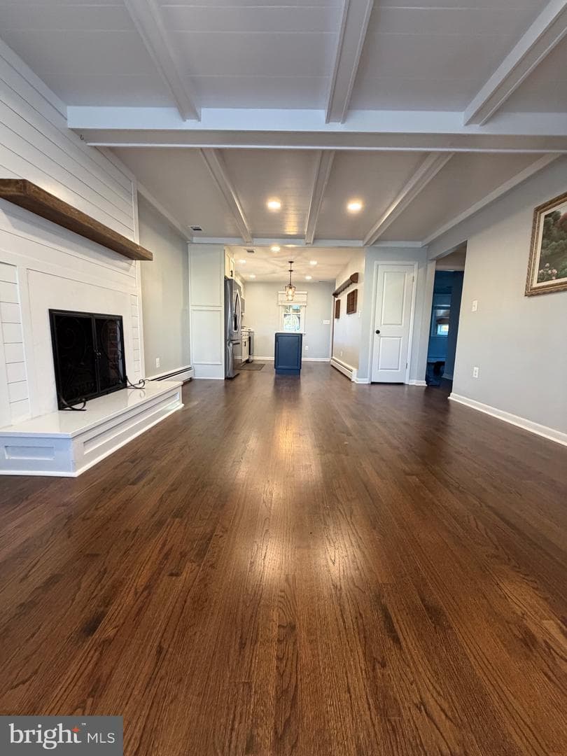 344 Maple Avenue photo 4