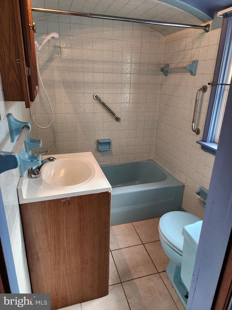 745 Monkton Road photo 22