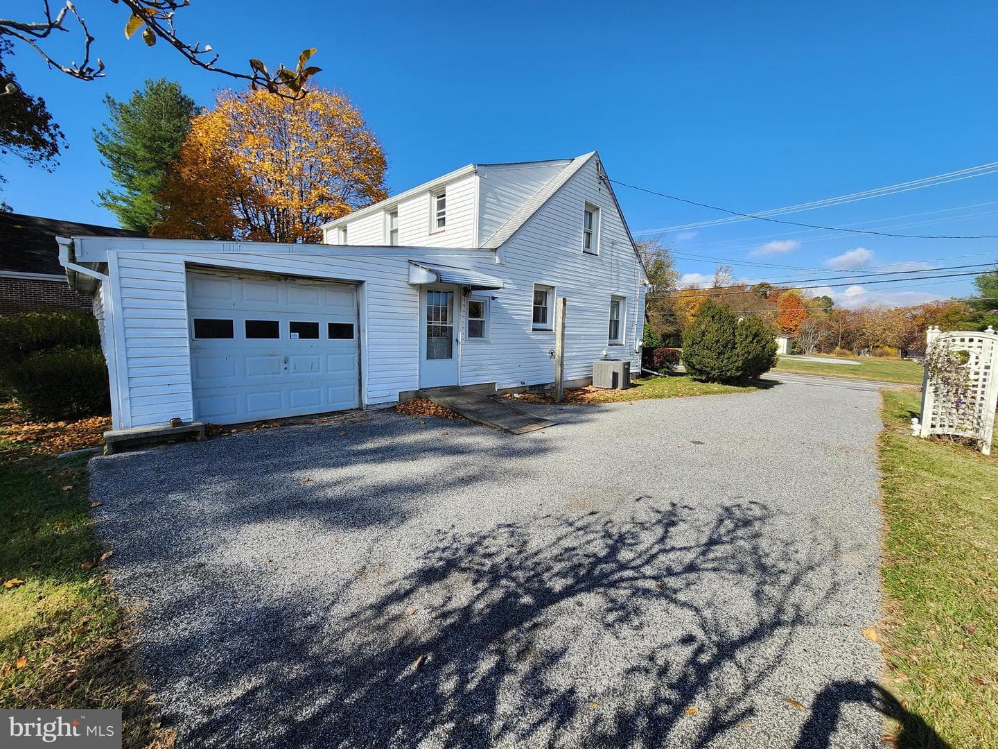 745 Monkton Road photo 3